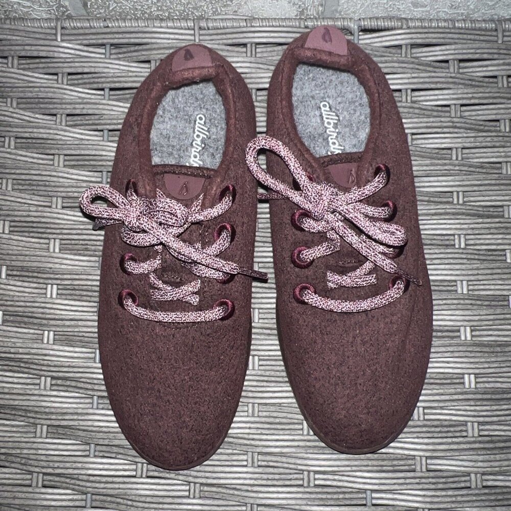 Allbirds Size 7 Women’s Maroon Shoes